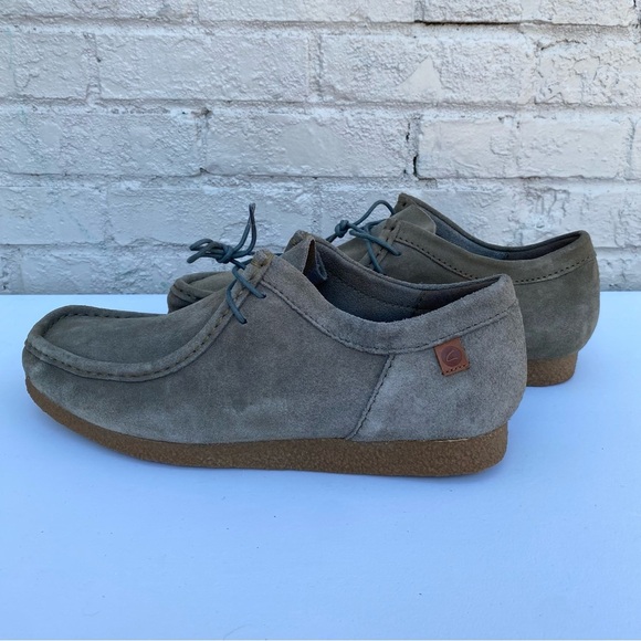 Clarks Other - Clarks Shacre II Run olive Suede Moccasin Slip on shoes Men Size 12 wallaby